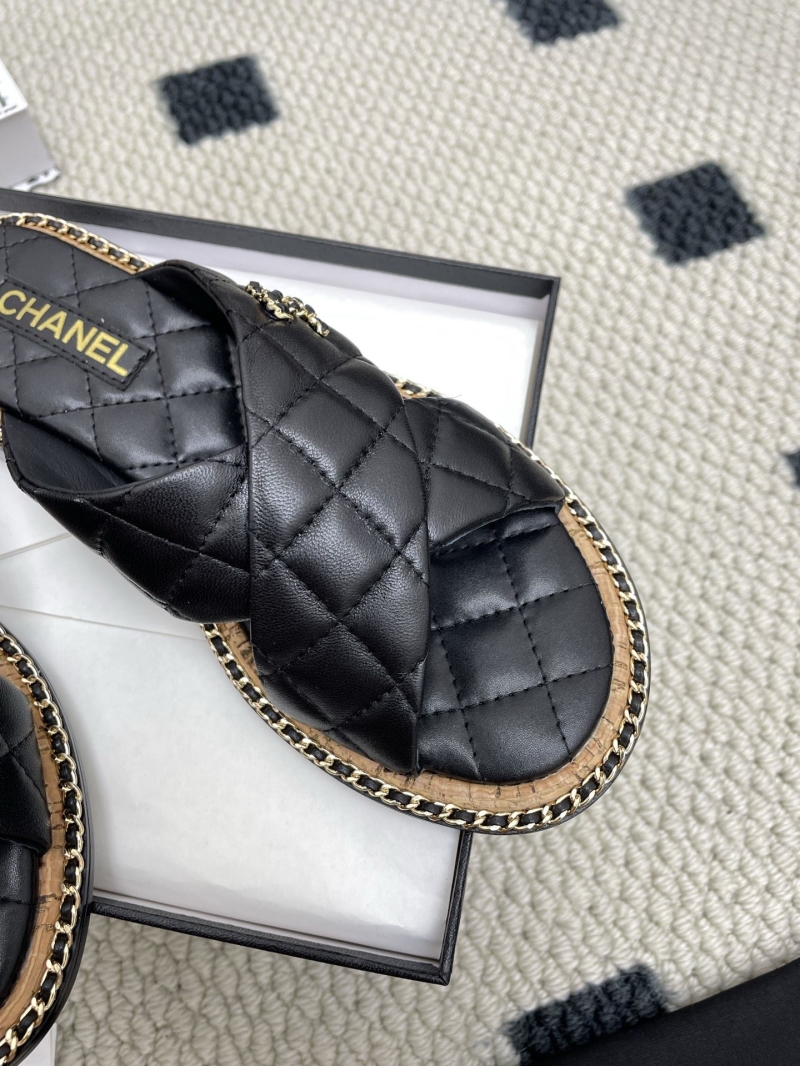 Ch**el slippers